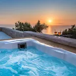 Athenea Villas, Private Pools & Gardens