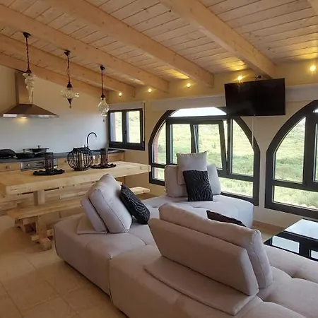 Athenea Villas, Private Pools & Gardens Keri