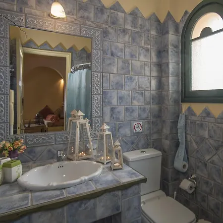 Athenea Villas, Private Pools & Gardens * Keri