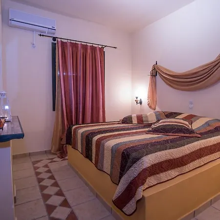 Athenea Villas, Private Pools & Gardens Vila *