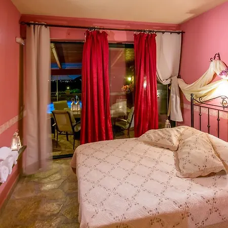 Athenea Villas, Private Pools & Gardens * Керион