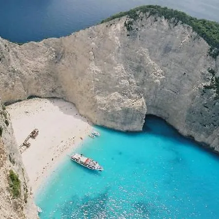 Athenea Villas, Private Pools & Gardens Керион