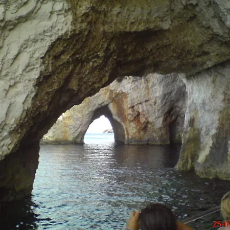 Вилла Athenea Villas, Private Pools & Gardens Керион