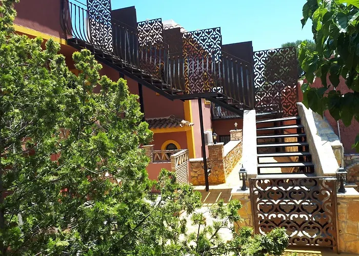 Athenea Villas, Private Pools & Gardens * Keri