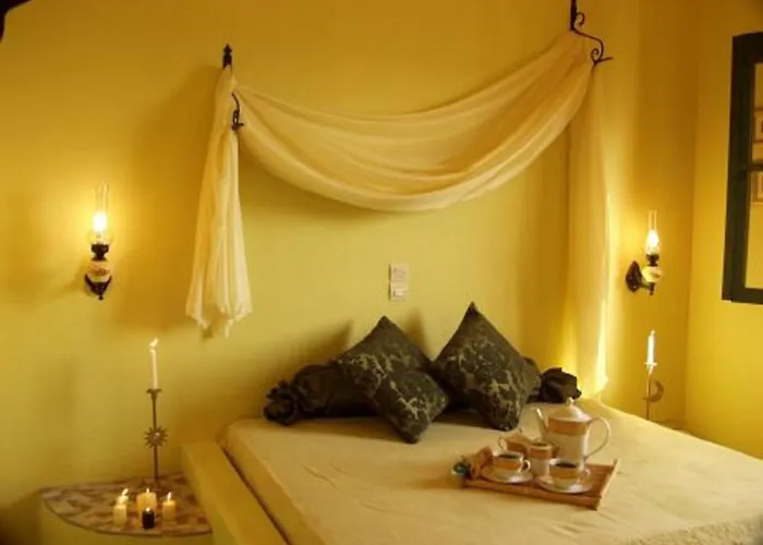 Athenea Villas, Private Pools & Gardens * Keri