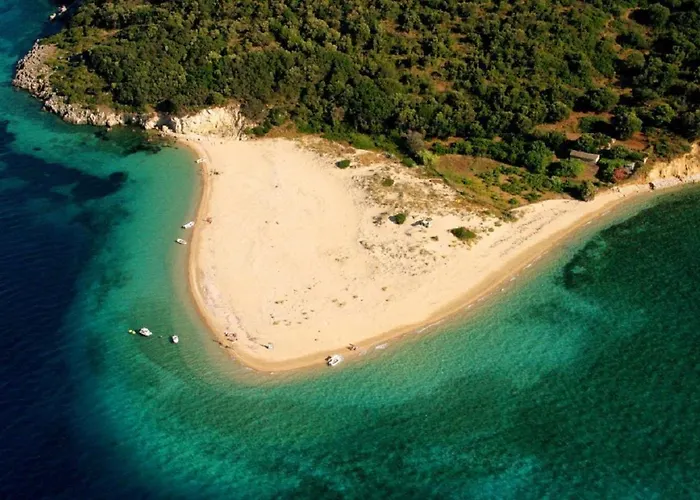 Athenea Villas, Private Pools & Gardens *