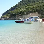 Athenea Villas, Private Pools & Gardens * Keri