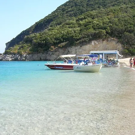 Athenea Villas, Private Pools & Gardens * Kerí