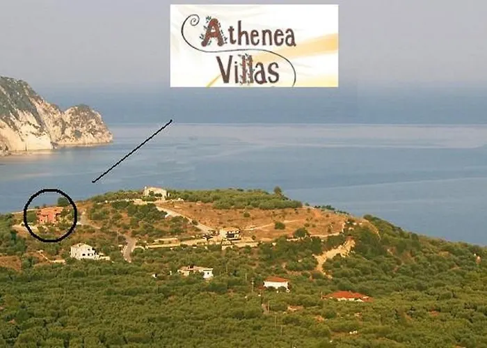 Athenea Villas, Private Pools & Gardens 빌라 Keri