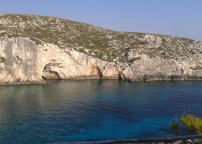 Athenea Villas, Private Pools & Gardens 빌라 Keri